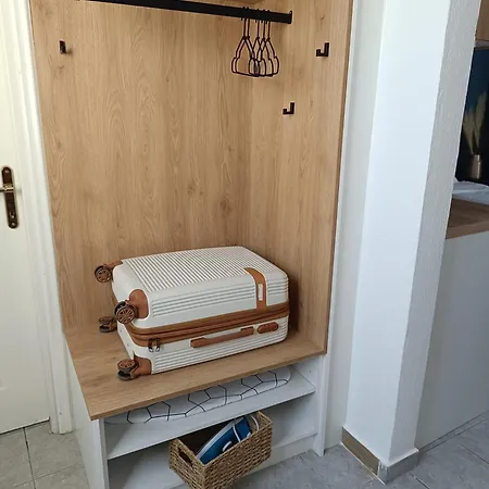Apartment Snd Rentals- *